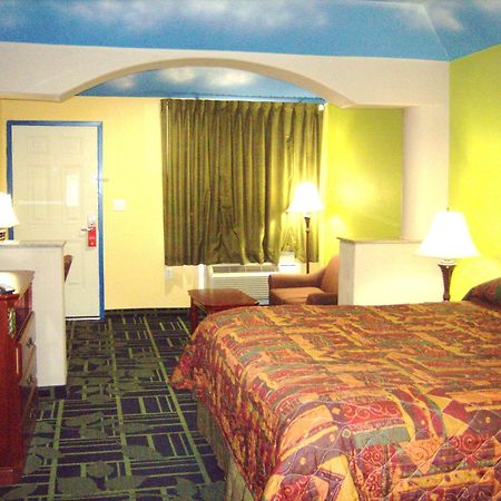 Regency Inn Porter Exterior photo